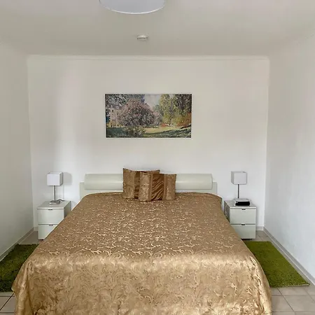 2 Zimmer Ferienwohnung Mit Terrasse Fusslaeufig Zu S-Bahn Nach Muenchen Und See Appartement