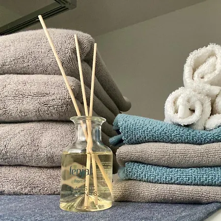 Fusslaeufig Zu S-Bahn Nach Muenchen Und See Gemuetliche Und Voll Ausgestatette 2 Zimmer Ferienwohnung Am Woerthsee Mit Terrasse, Grill, Schaukel, Doppelbett Oder Getrennte Betten, Ideal Zum Entspannen Aber Auch Zum Arbeiten * 보르흐시