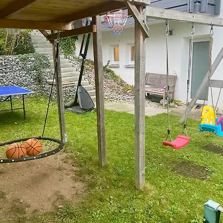 Fusslaeufig Zu S-Bahn Nach Muenchen Und See Gemuetliche Und Voll Ausgestatette 2 Zimmer Ferienwohnung Am Woerthsee Mit Terrasse, Grill, Schaukel, Doppelbett Oder Getrennte Betten, Ideal Zum Entspannen Aber Auch Zum Arbeiten